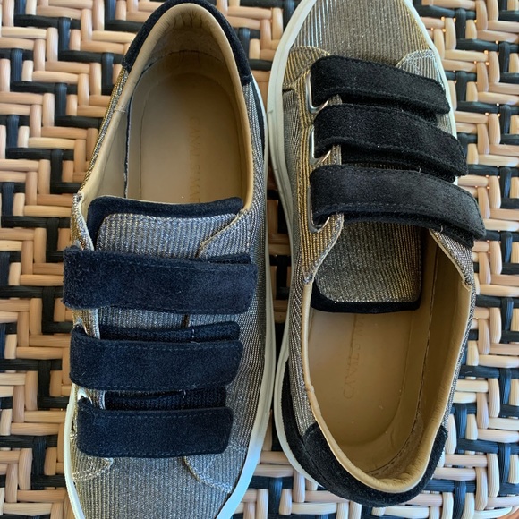 Sneaker!  Sporty metallic sneaker by Canal St Martin. - Picture 5 of 5